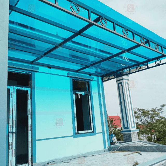 Mái Poly Dành Cho Ban Công Đặc Ruột 2002