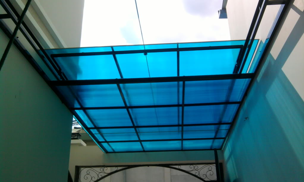 Mái Nhựa Poly Skylite Đặc Ruột 2mm