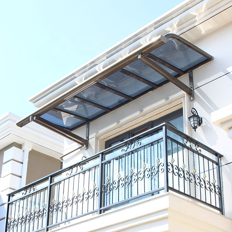 Mái hiên poly lấy sáng thông minh ở ban công