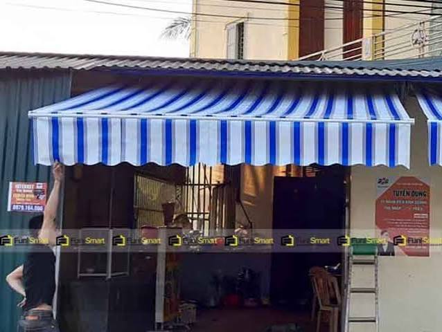 Cận cảnh khung ray và bạt xếp lượn sóng của mái xếp di động Lộc Phát